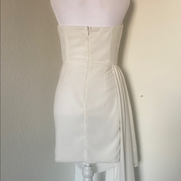 12TH TRIBE White Strapless Gown with Off-the-Shoulder Neckline Small Size - Picture 7 of 10